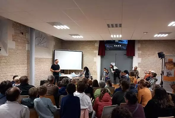 Illustration de Campagne vivante, dialogue en territoire avec l'espace Mendes France